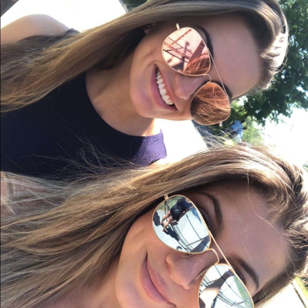 Meet your Posher, Jillian